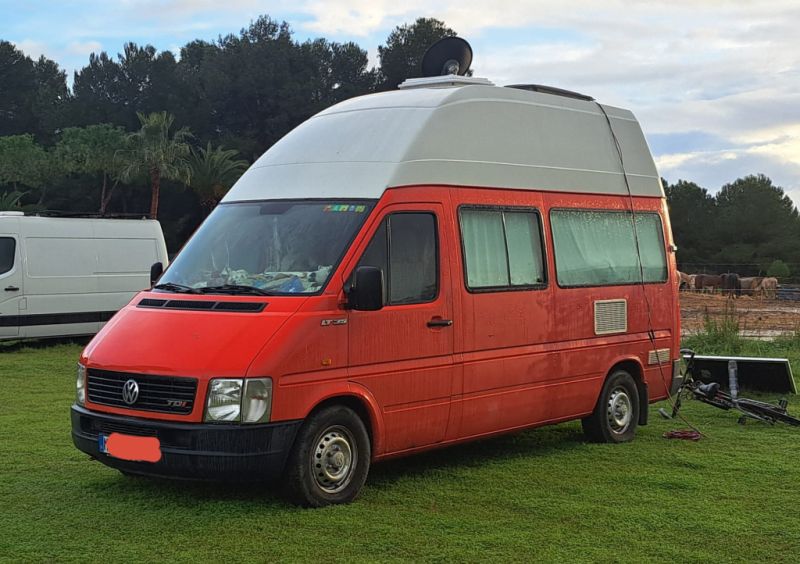 Kleincamper mit fixem Hochdach