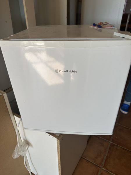 Kleiner Gefrierschrank ( Würfel)