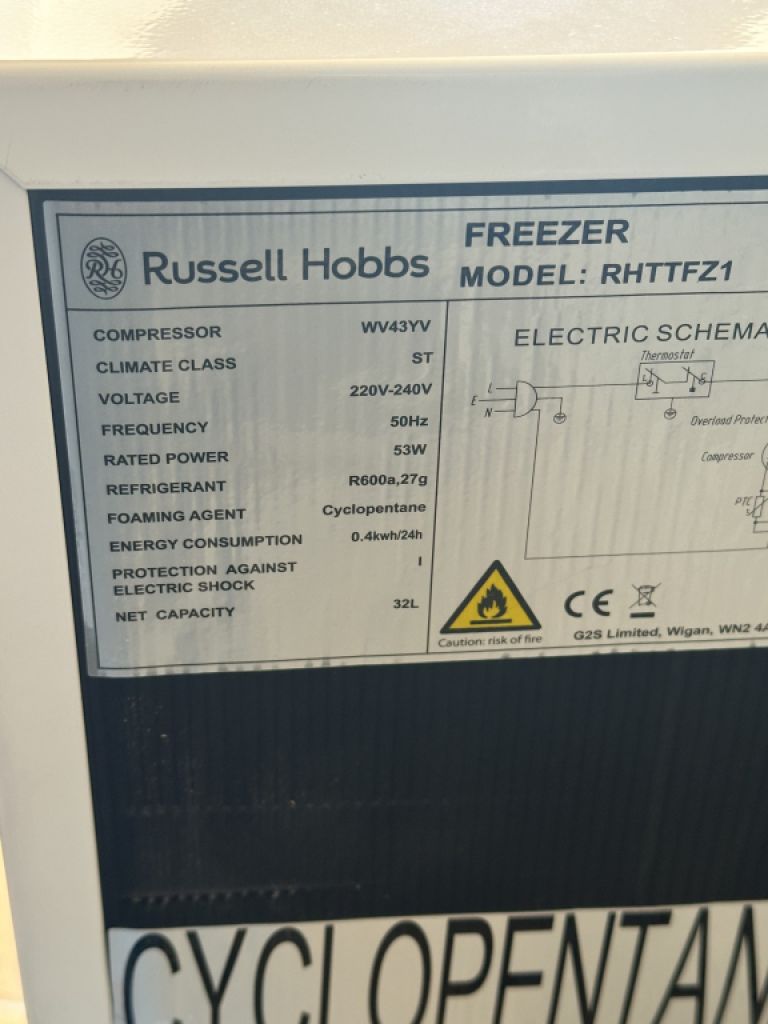 Kleiner Gefrierschrank ( Würfel)
