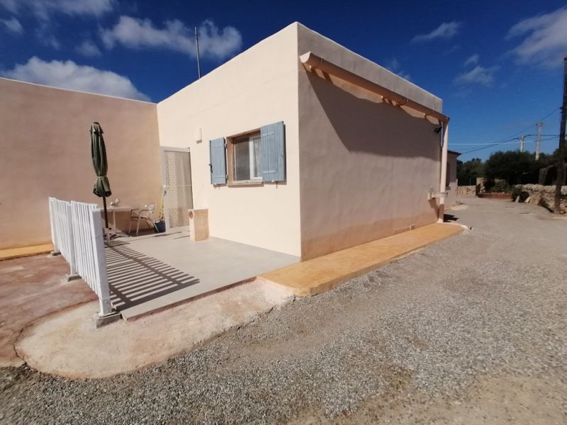 Small renovated studio with terrace in the countryside near Santanyi -- AP 63