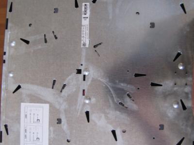 Glass-ceramic cooktop with 4 zones