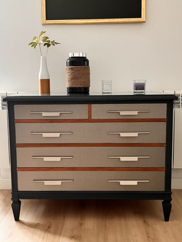 Kommode - Schubladenschrank aufgearbeitet - Glasplatte