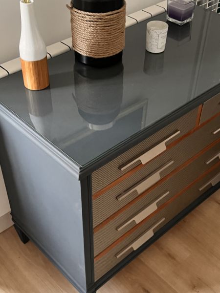 Kommode - Schubladenschrank aufgearbeitet - Glasplatte