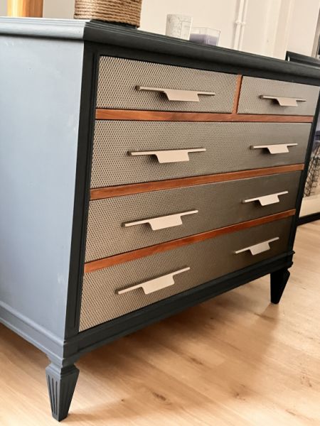 Kommode - Schubladenschrank aufgearbeitet - Glasplatte