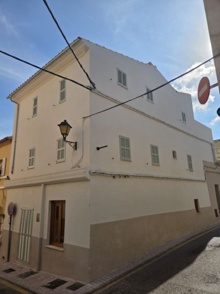 Fully renovated corner terraced house with 182 m² and 3 bedrooms in Son Servera