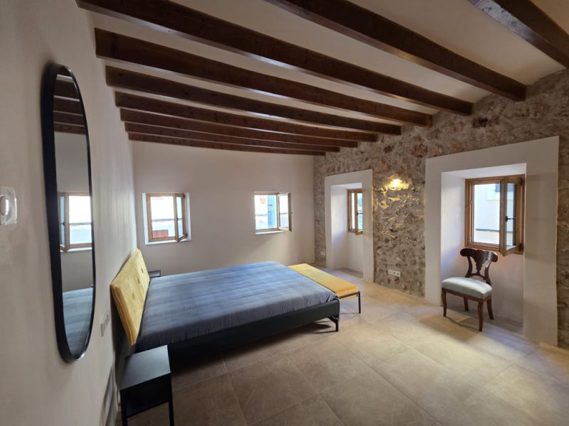 Fully renovated corner terraced house with 182 m² and 3 bedrooms in Son Servera