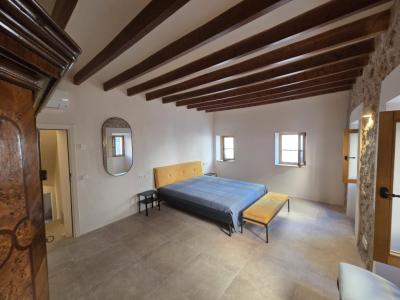 Fully renovated corner terraced house with 182 m² and 3 bedrooms in Son Servera