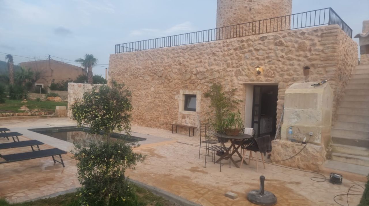 Se vende molino completamente restaurado entre Cas Concos y Felanitx