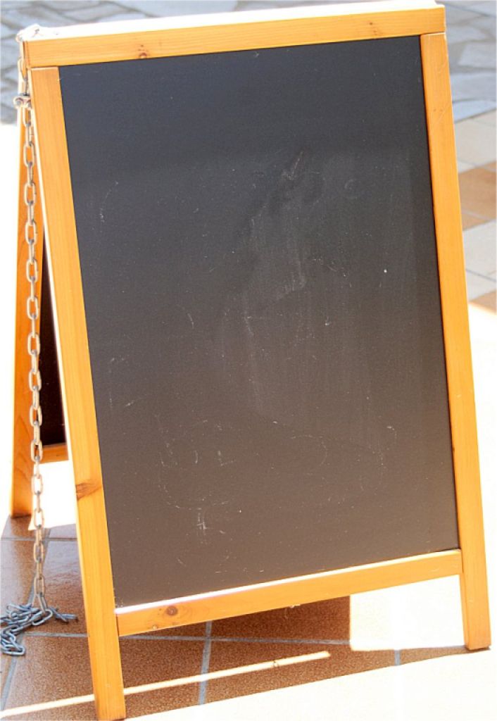 Kreidetafel - beidseitig, Kundenstopper, Werbeaufsteller, schwarz zusammen klappbar