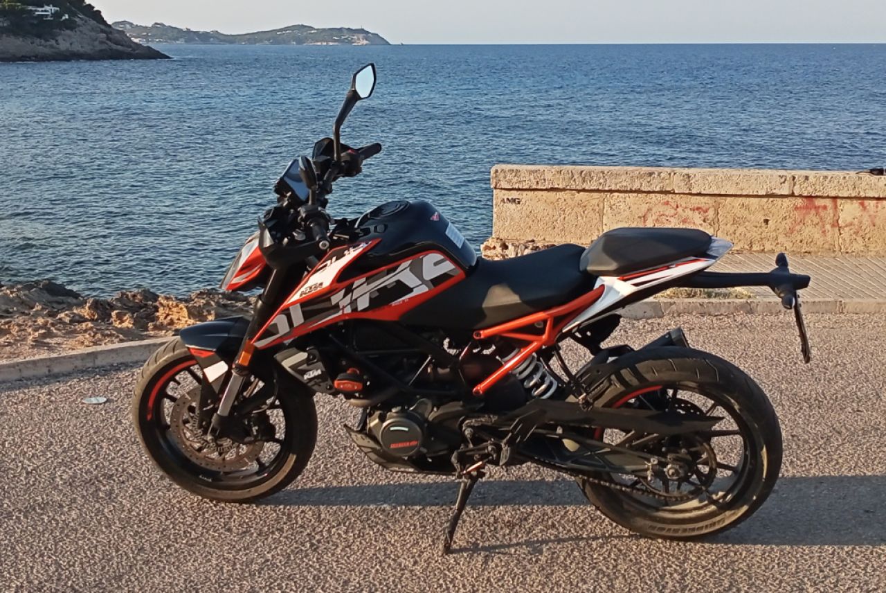 KTM Duke 125 ABS
