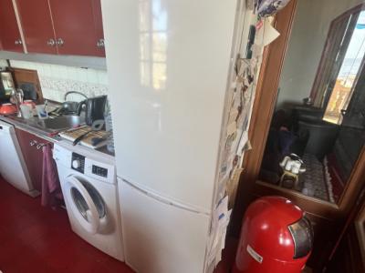 Frigorífico-congelador marca Corbero