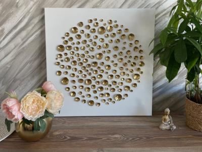 Artful canvas with décor