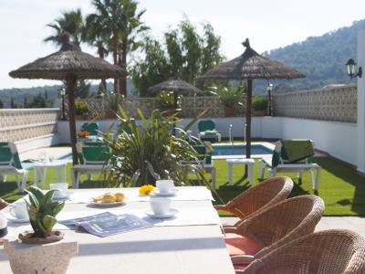 Apartamento rural con piscina comunitaria y muchas terrazas cerca de Petra --- AP 48