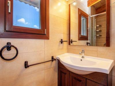 Apartamento rural con piscina comunitaria y muchas terrazas cerca de Petra --- AP 48