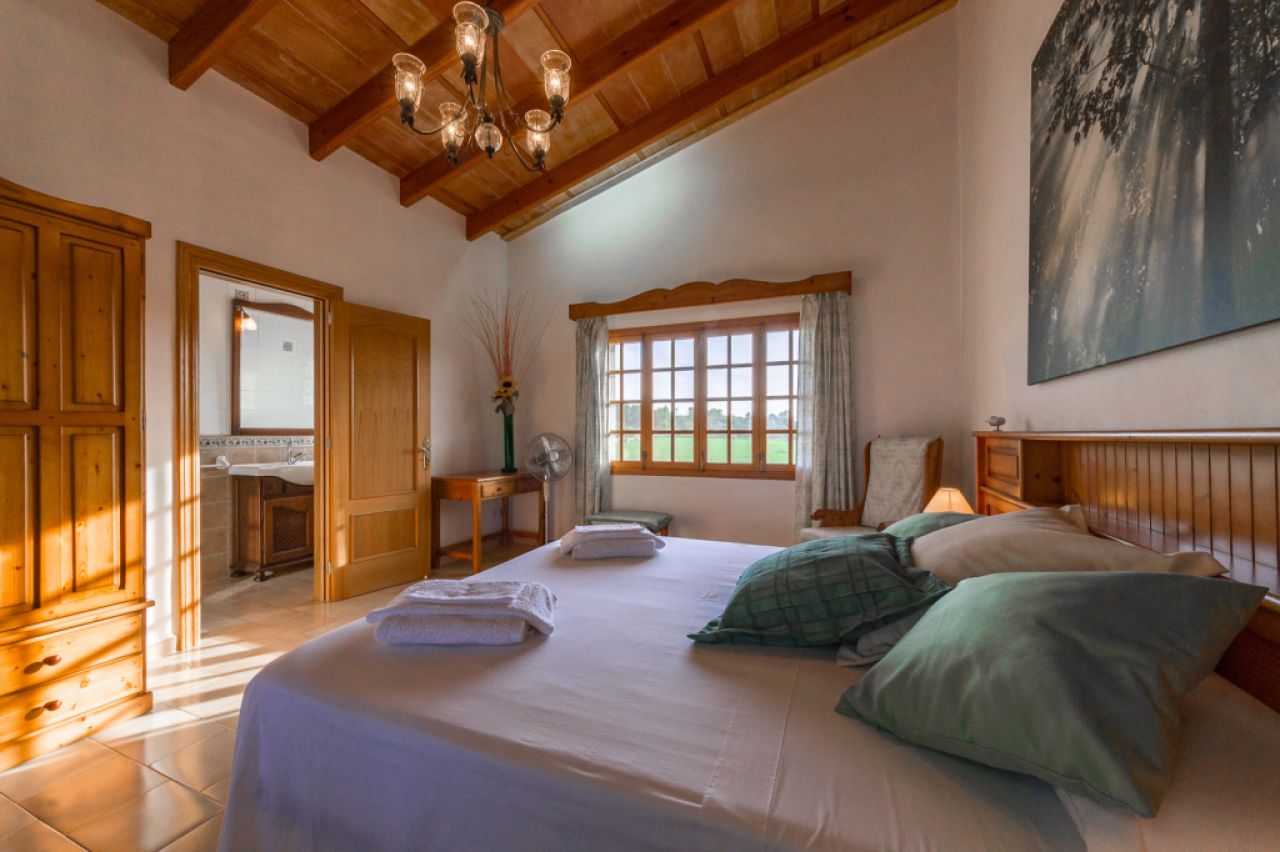 Apartamento rural con piscina comunitaria y muchas terrazas cerca de Petra --- AP 48