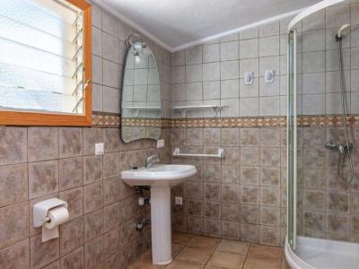 Apartamento rural con piscina comunitaria y muchas terrazas cerca de Petra --- AP 48