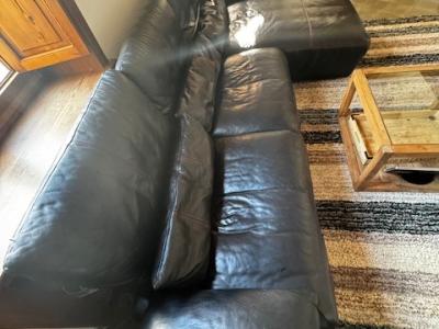 Leder Couch Musterring mit elektisch verstellbarrem Fußteil