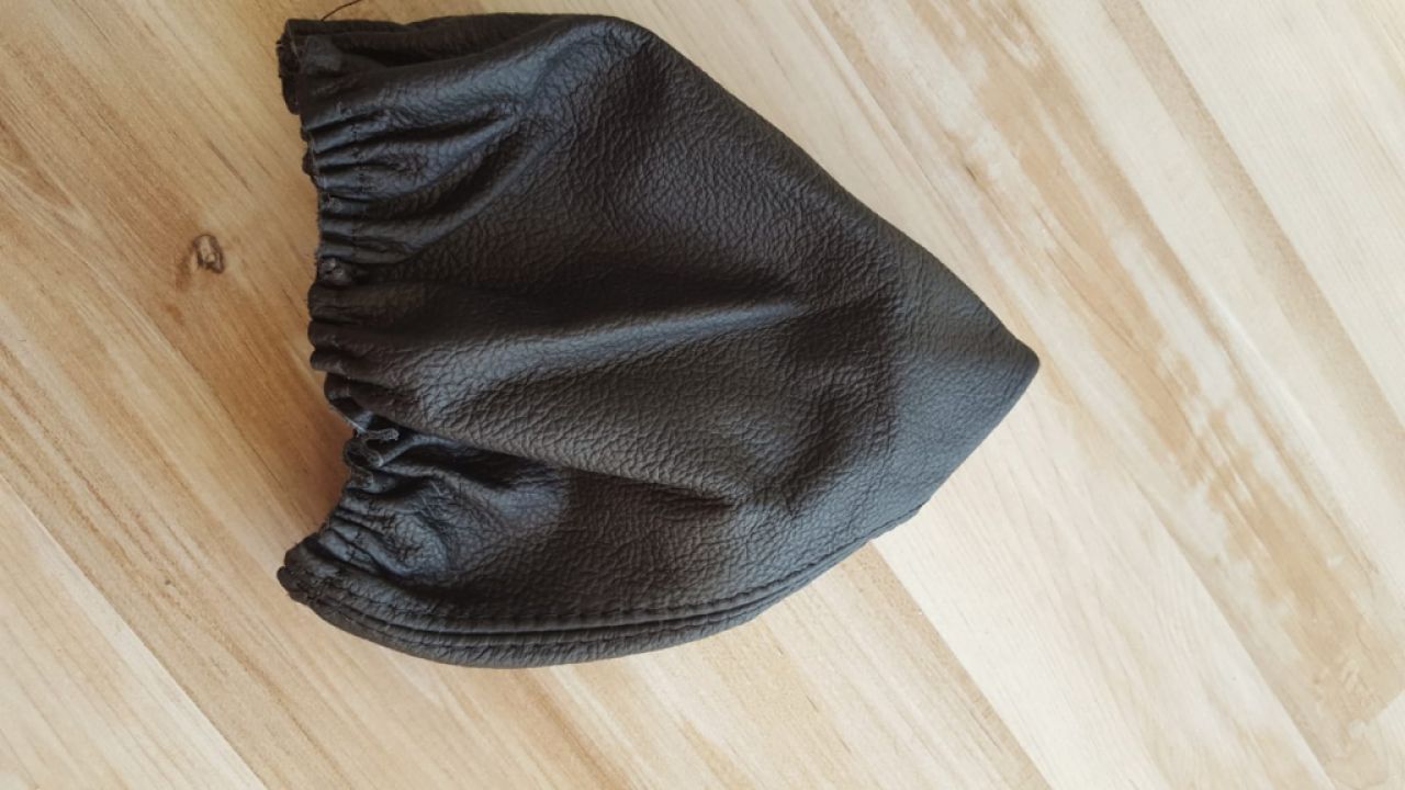 Leather leap bag BMW