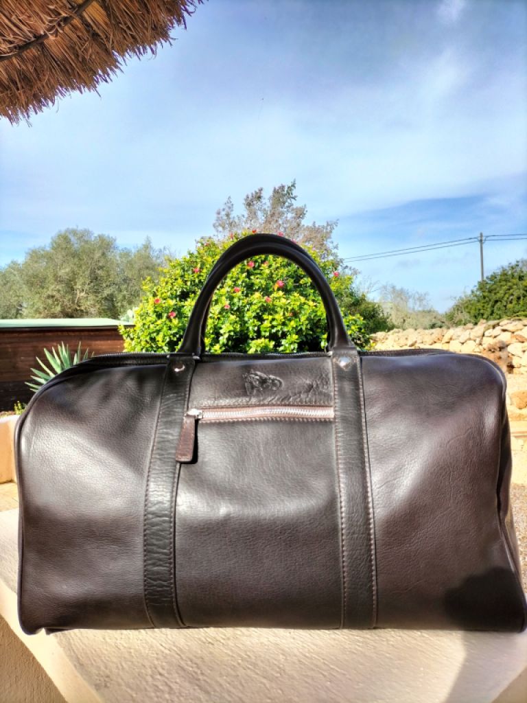 Leather bag (sports bag)