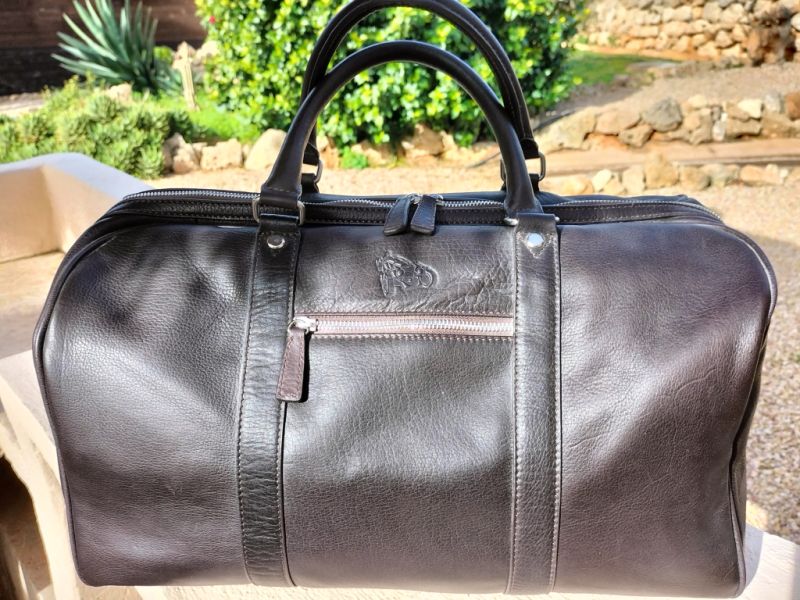Leather bag (sports bag)
