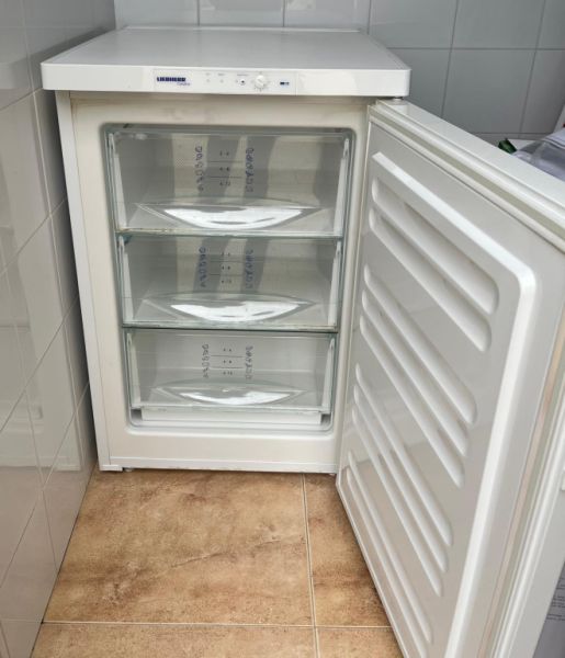 LIEBHERR freezer, 3 compartments, A+