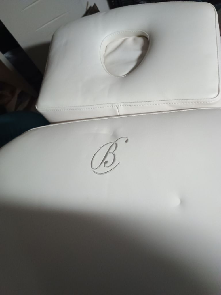 Liege für Kosmetik Studio