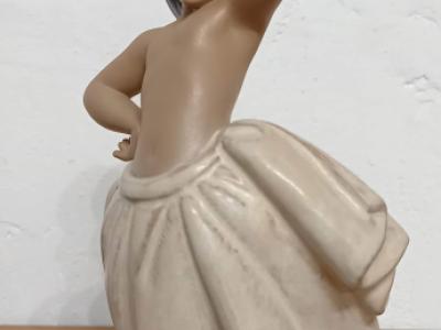 Lladro gres kleines Bauernmädchen, weiß