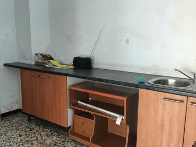 Premises near the center of Felantix --- L 27 CM