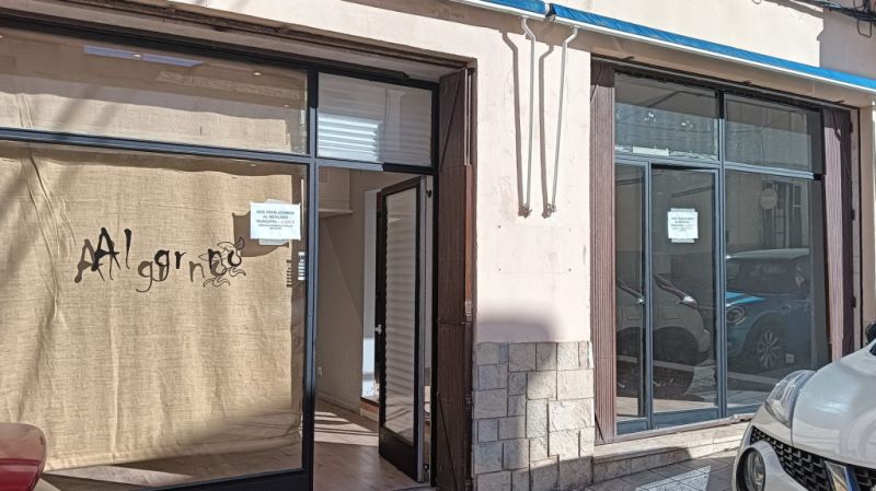 Premises near the center of Felantix --- L 27 CM