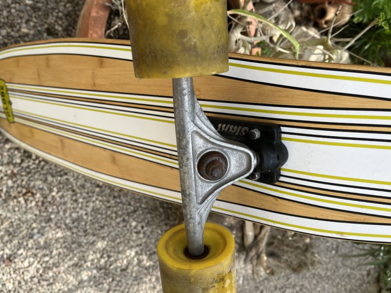 Longboard of the brand Globe (And it's really long in my opinion)