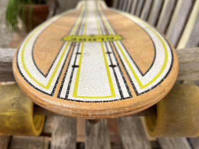 Longboard of the brand Globe (And it's really long in my opinion)