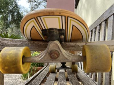 Longboard of the brand Globe (And it's really long in my opinion)