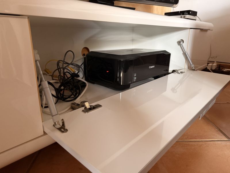 Lowboard white (glossy)