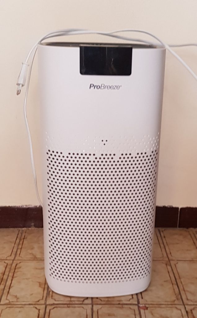Portable air purifier Brand ProBreeze "like new"