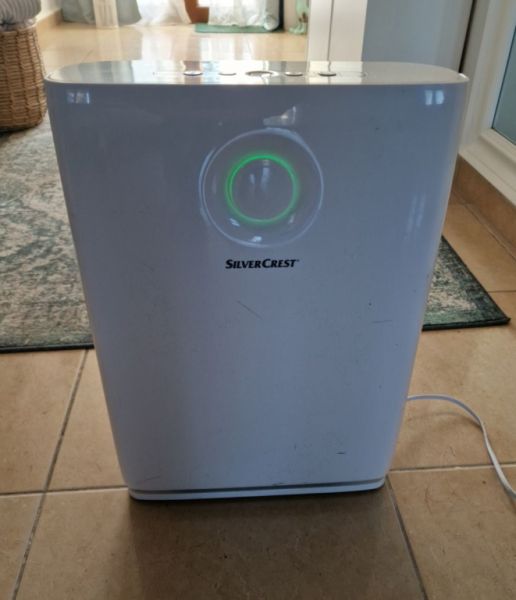 ***Luftreiniger von SilverCrest, nur wenige Stunden in Gebrauch***