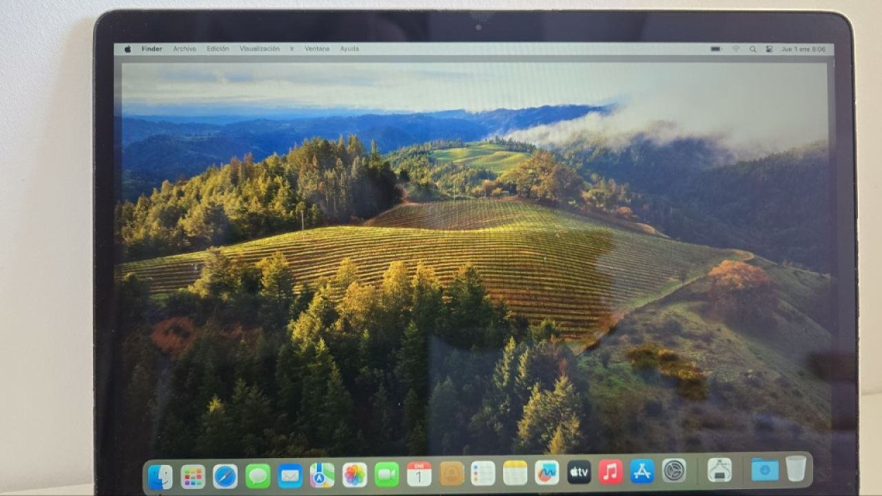 MacBook Air 13” in very good condition, works perfectly.