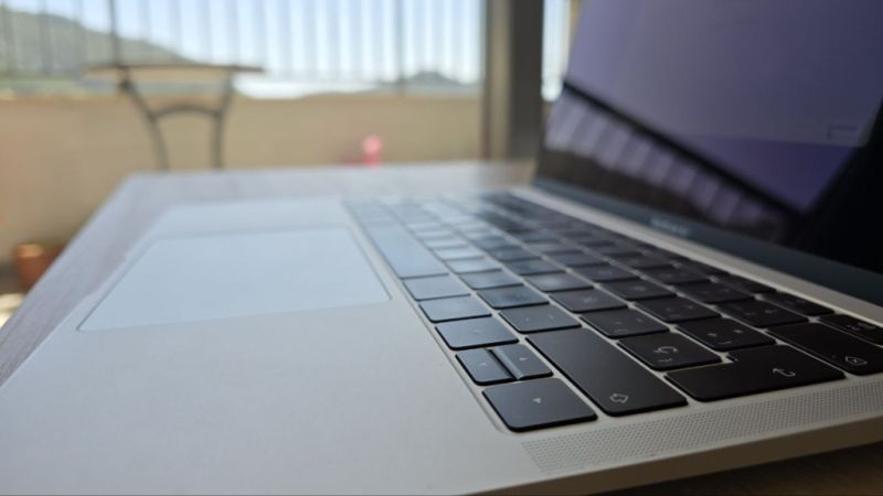 MacBook Air 13” in very good condition, works perfectly.