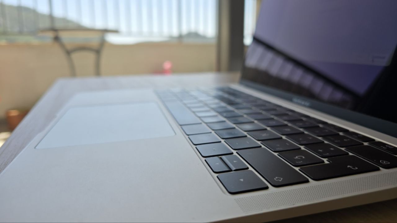 MacBook Air 13” in very good condition, works perfectly.