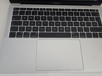 MacBook Air 13” in very good condition, works perfectly.
