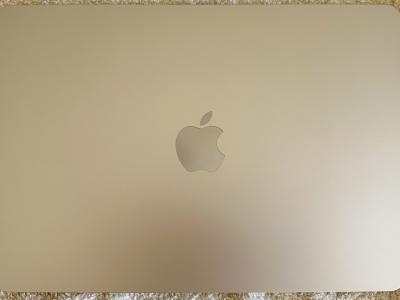 MacBook Air M2 Deutsche Tastatur