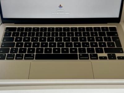 MacBook Air M2 Deutsche Tastatur