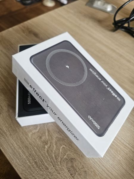 Batería externa magnética 5000 mAh – Carga inalámbrica
