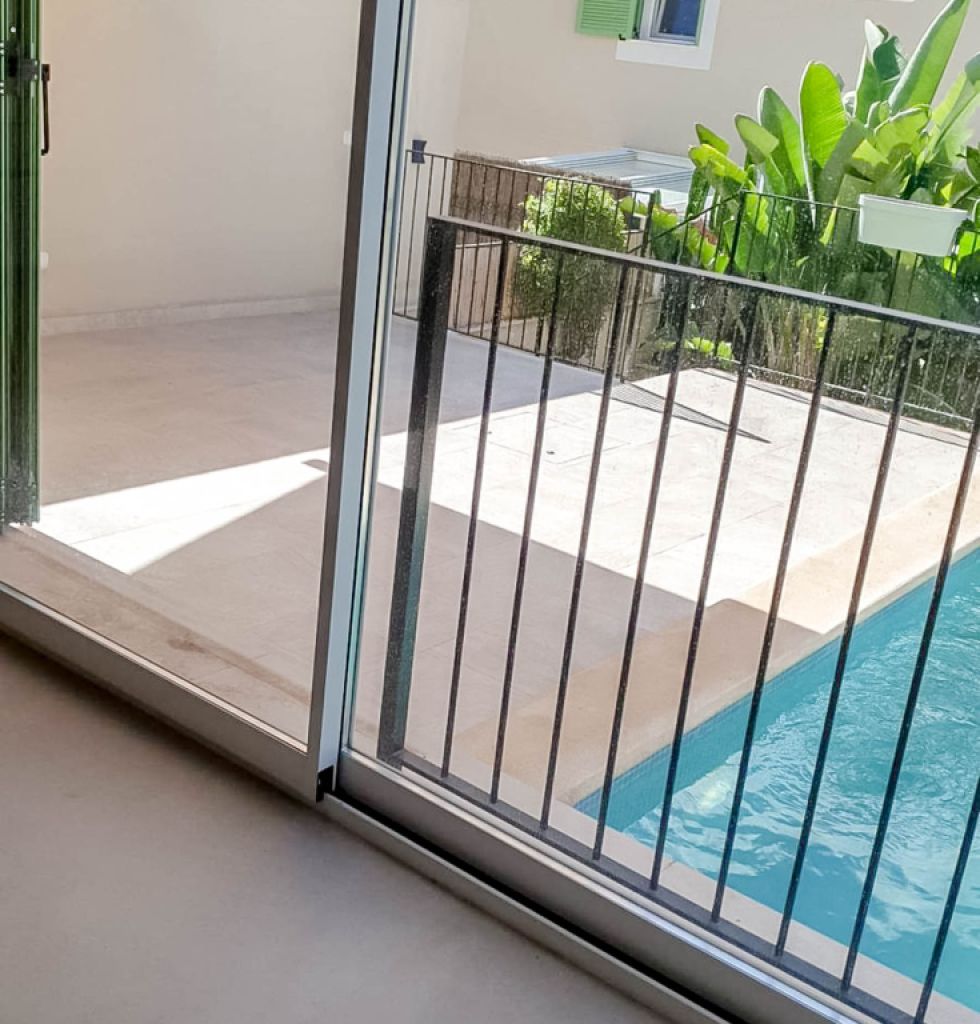 MARRATXI: Gepflegtes 4 SZ-Stadthaus mit Pool  im Palma-Radius zu verkaufen (Neubau aus 2022)