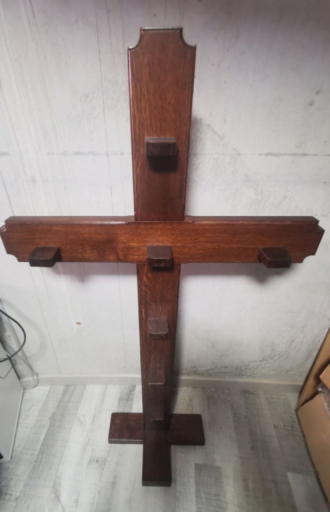 Solid wooden cross made of hardwood, custom-made