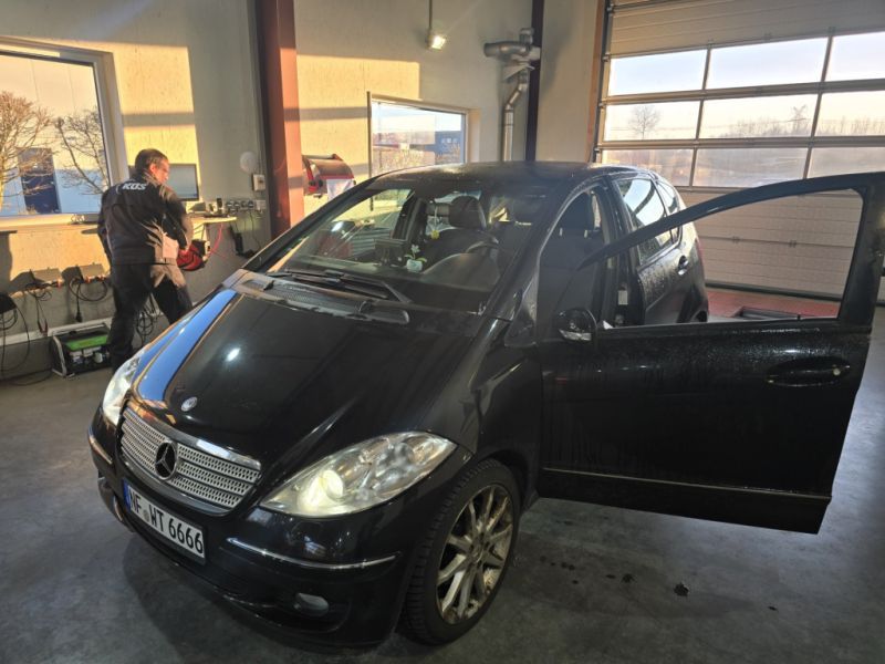 Mercedes A 180 CDI ,DIESEL ,TÜV / ITV Neu , Inspektion , Neu, Klima , abnehmb. AHK , ALU , Teilleder