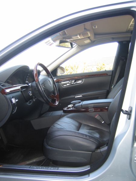 Mercedes Benz S 500, bien conservado