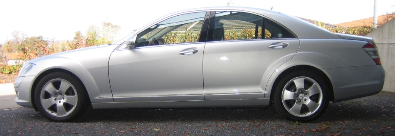 Mercedes Benz S 500, bien conservado