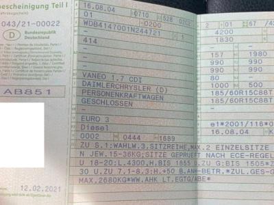 Mercedes Benz Vaneo Diésel, 08/2004, 91 CV, TÜV hasta 09.12.26, azul, enganche de remolque y remolque para coche