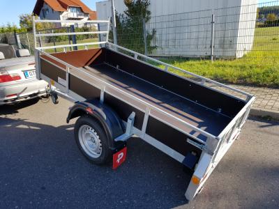 Mercedes Benz Vaneo Diésel, 08/2004, 91 CV, TÜV hasta 09.12.26, azul, enganche de remolque y remolque para coche