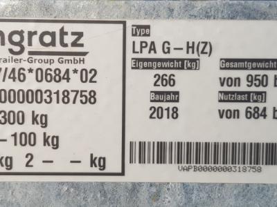 Mercedes Benz Vaneo Diésel, 08/2004, 91 CV, TÜV hasta 09.12.26, azul, enganche de remolque y remolque para coche